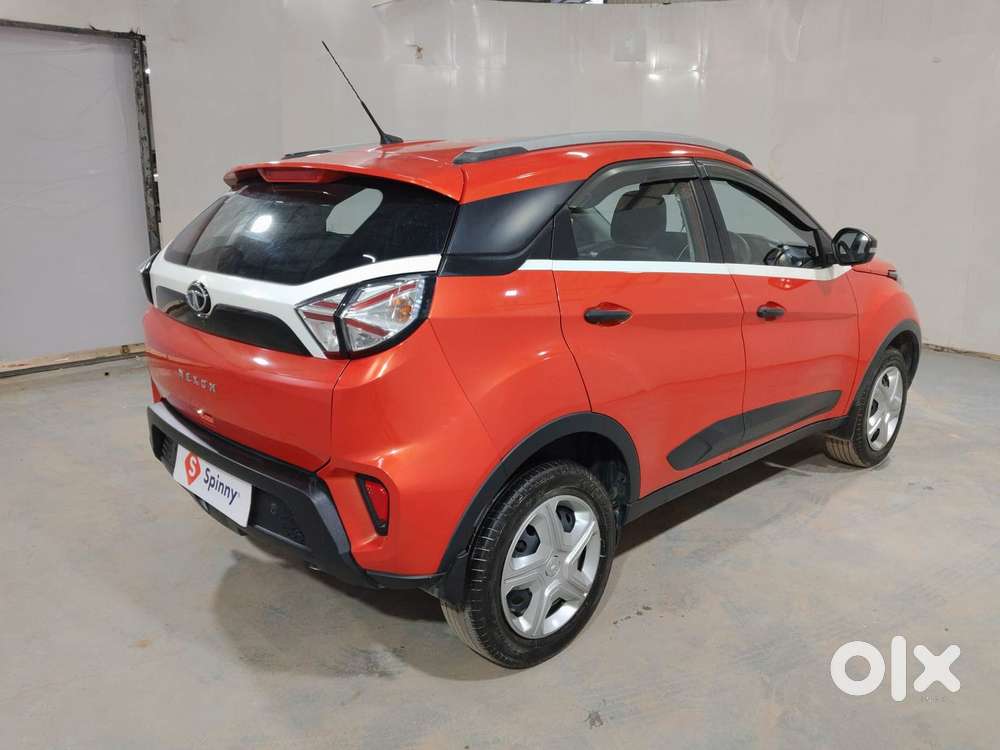 Tata Nexon 1.2 Revotron Xma Amt (s), 2022, Petrol