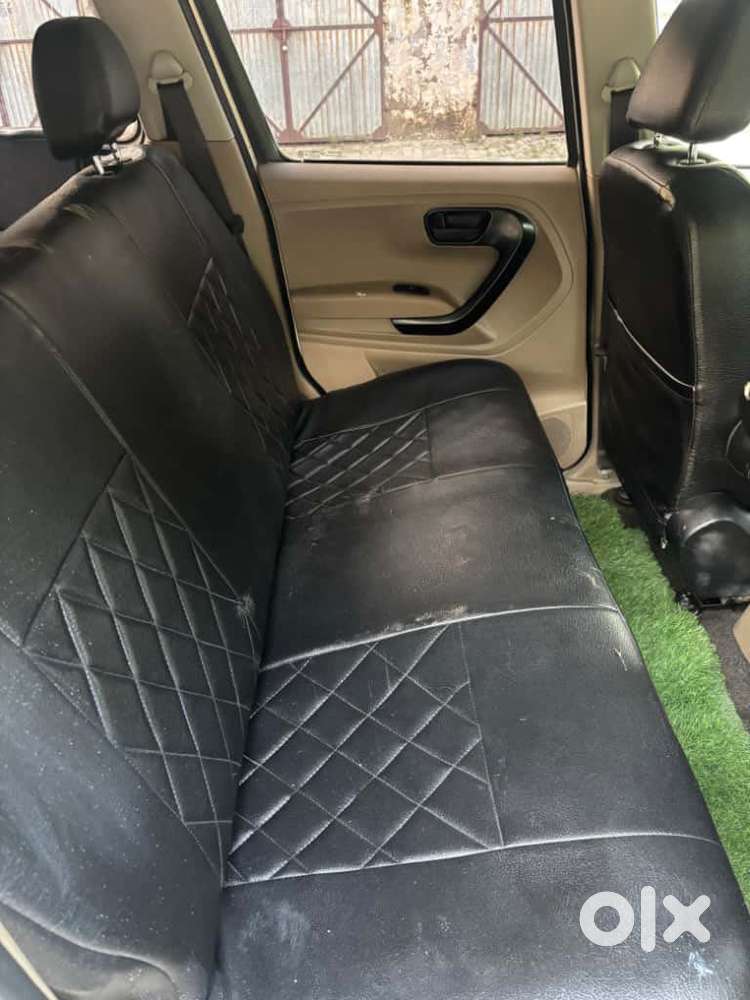 Mahindra Tuv 300 T6 Plus, 2015, Diesel