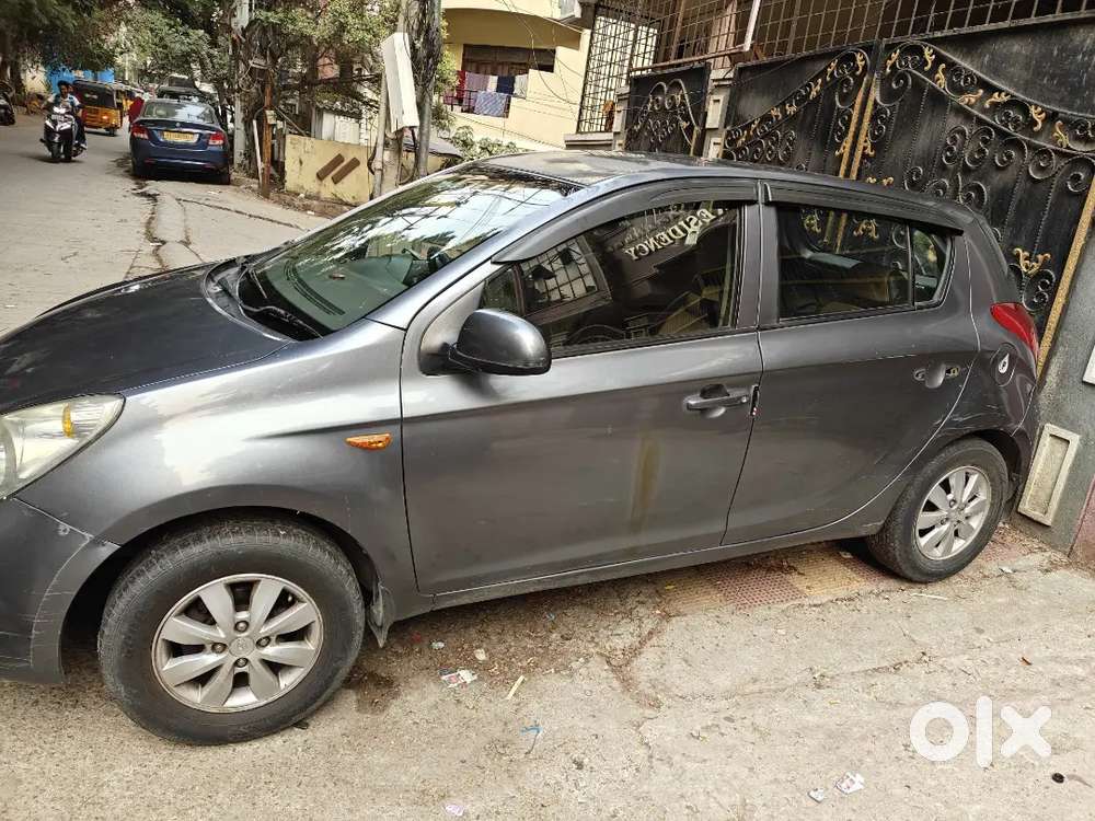 Hyundai I20 2010 Petrol Well Maintained Valid Upto 2030