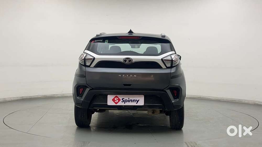 Tata Nexon 1.2 Revotron Xma Amt (s), 2023, Petrol