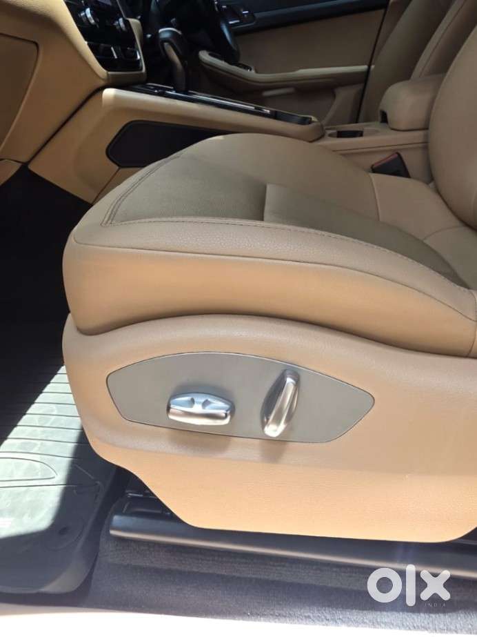 Porsche Macan Base, 2022, Petrol