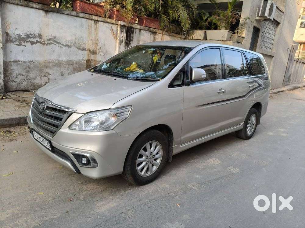 Toyota Innova 2.5 V 8 Str, 2013, Diesel