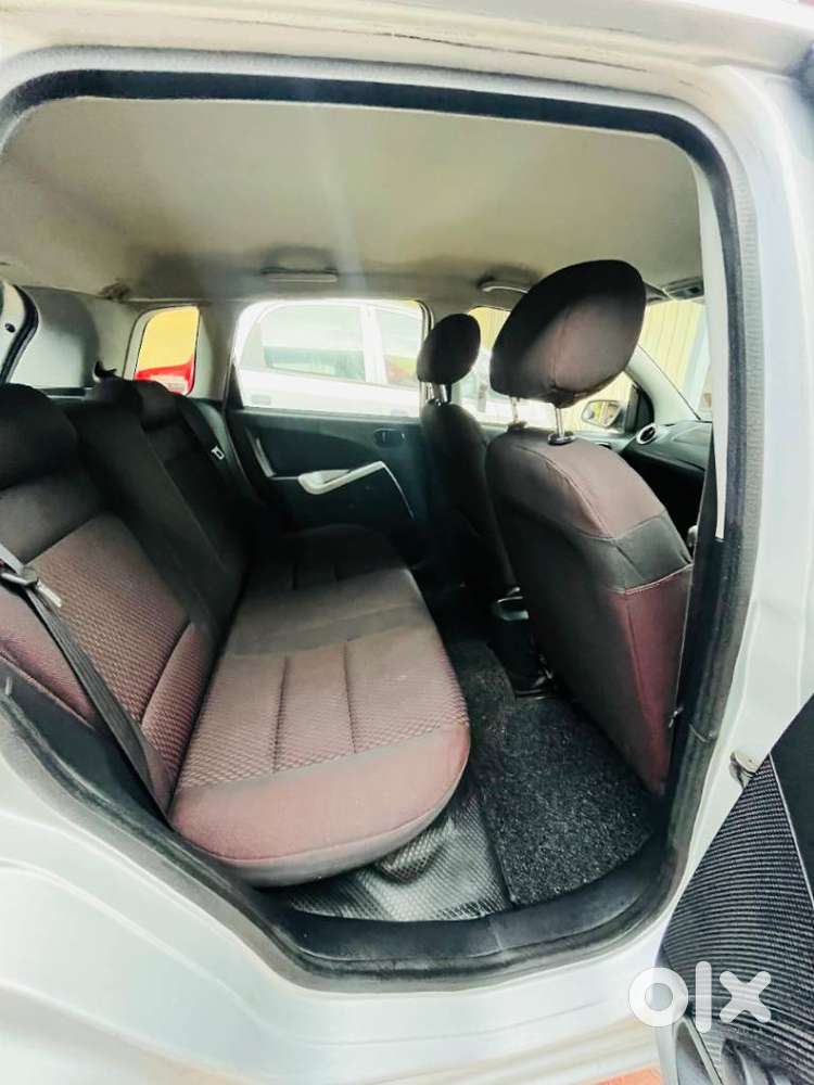Ford Figo 1.2p Titanium Mt, 2012, Diesel