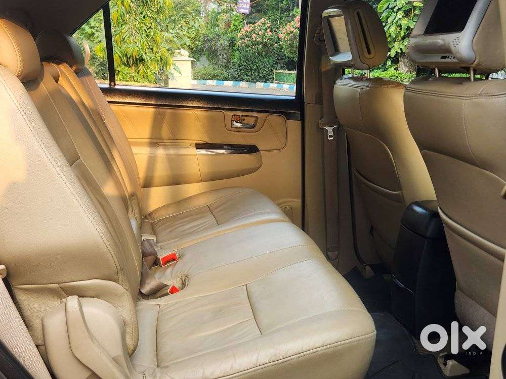 Toyota Fortuner 3.0 Ltd, 2015, Petrol