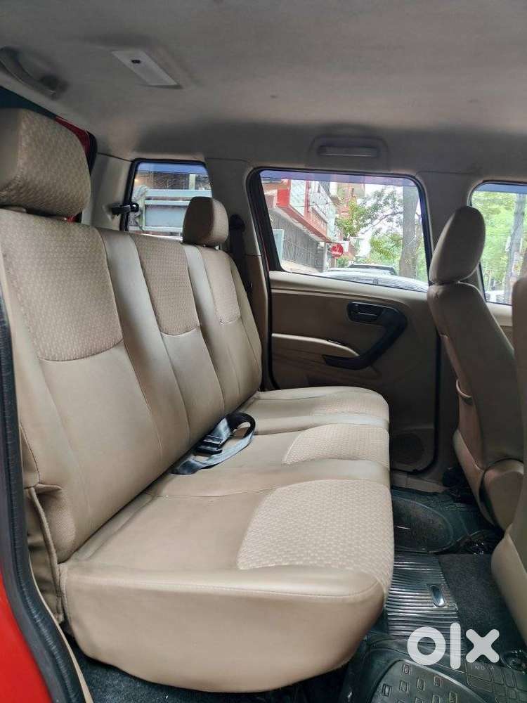 Mahindra Tuv 300 T6 Plus, 2017, Diesel