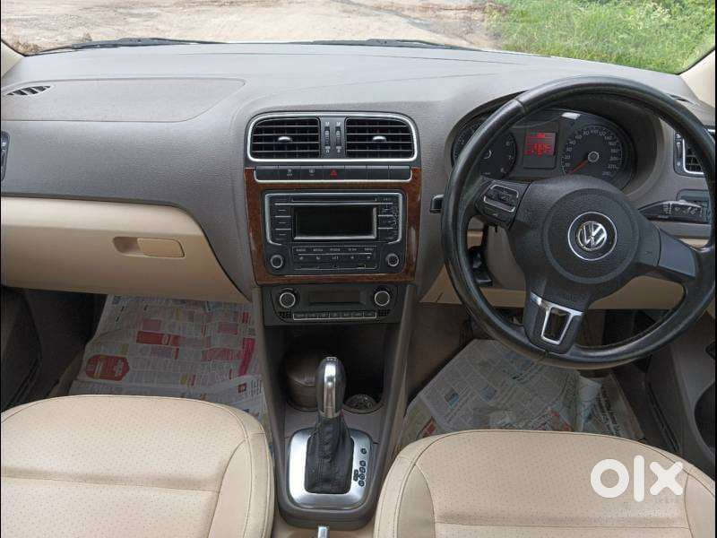 Volkswagen Vento 1.2 Tsi Highline At, 2015, Petrol