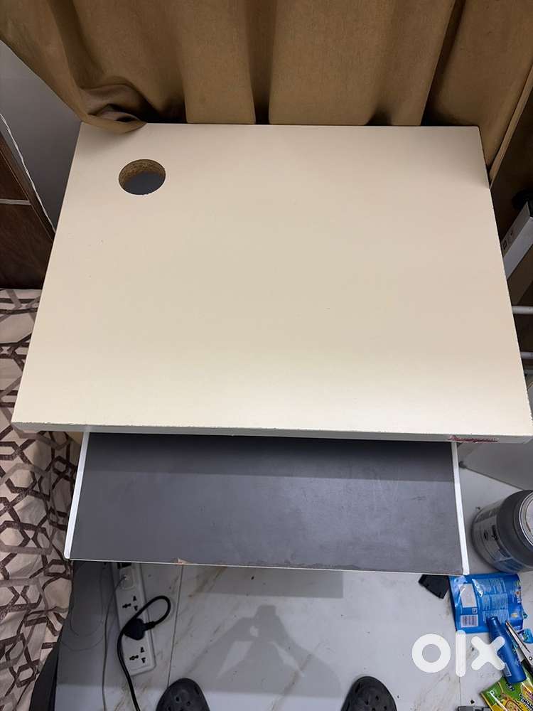 Office table and office chair
