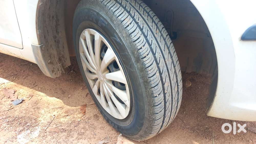Maruti Suzuki Swift Dzire 1.2 Vxi Bsiv, 2015, Petrol
