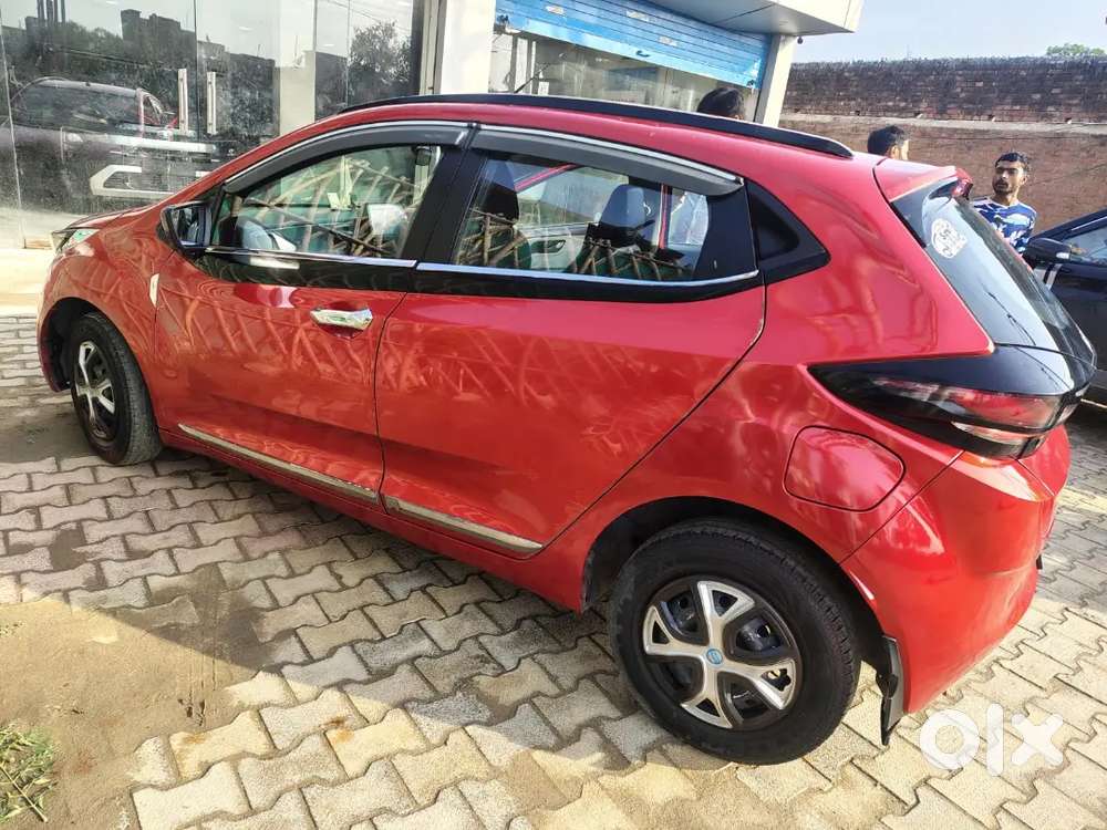 Tata Altroz 1.5 Xe 2021
