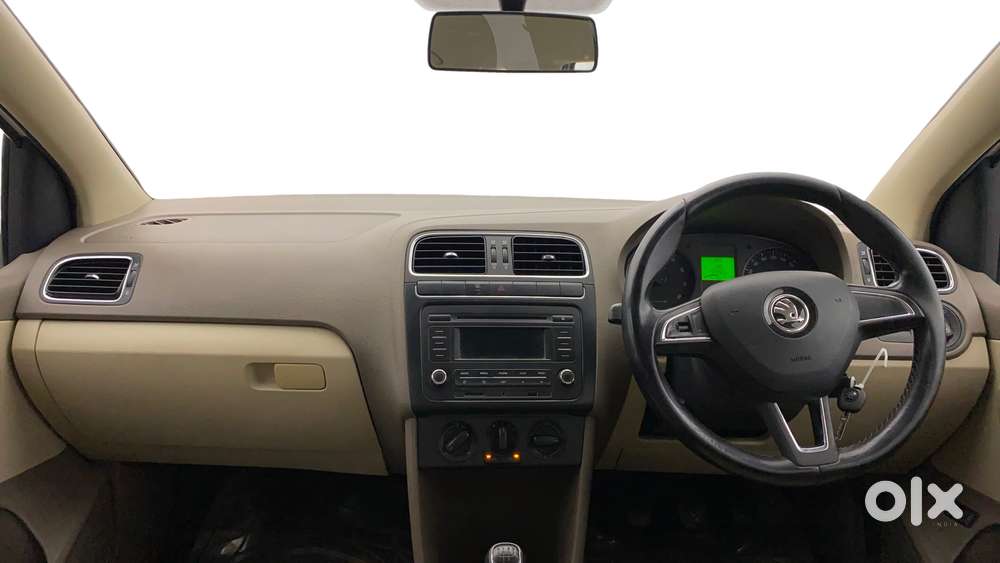 Skoda Rapid 1.6 Ambition Plus Mpi, 2014, Petrol