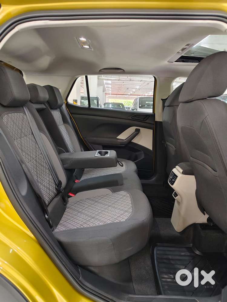 Volkswagen Taigun 1.0 Tsi Highline At, 2025, Petrol