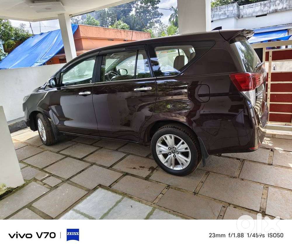 Toyota Innova Crysta 2.8z Automatic, 2016, Diesel