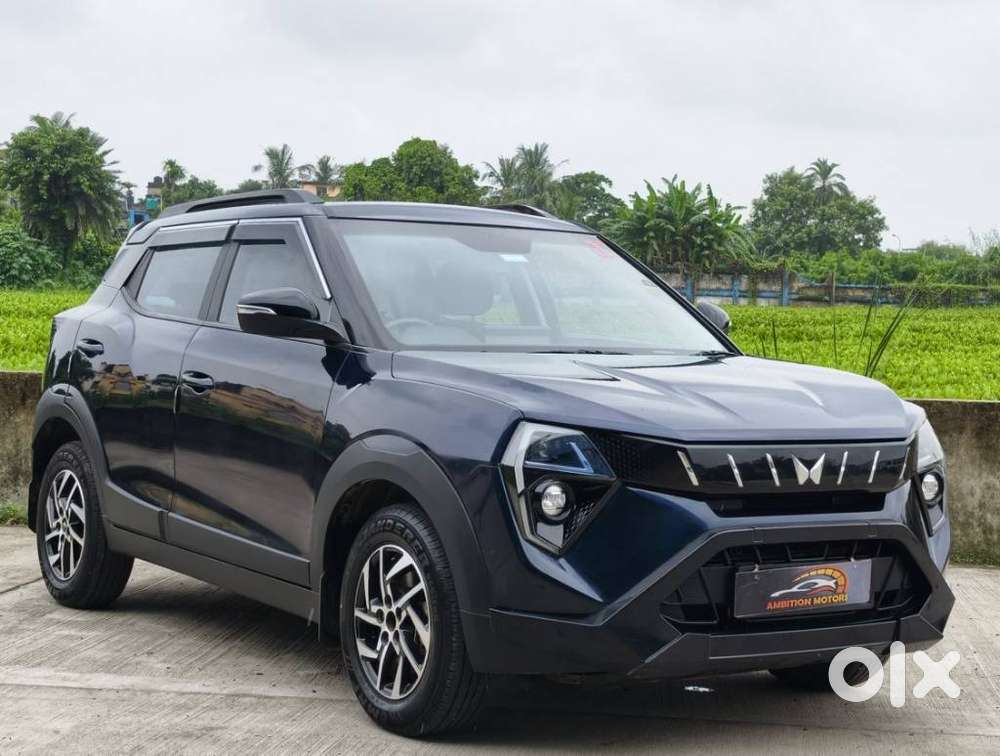 Mahindra Xuv 3xo Ax5 Pm Mt, 2024, Petrol