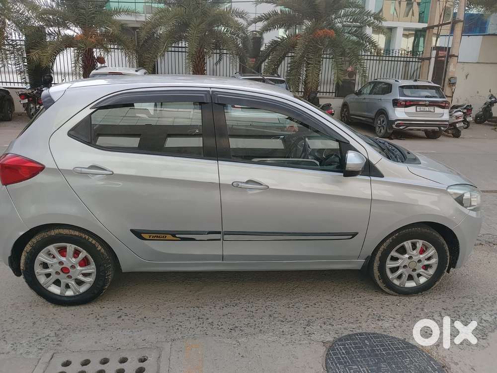Tata Tiago 1.05 Revotorq Xz Wo Alloy, 2016, Petrol