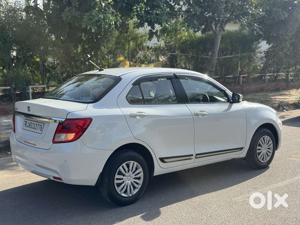 Maruti Suzuki Swift Dzire 1.3 Vxi, 2022, Petrol