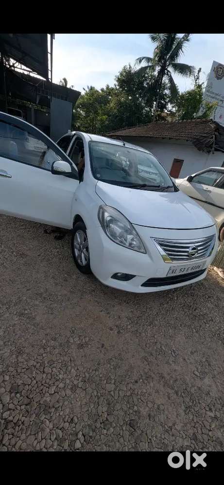 Nissan Sunny Petrol 2012 Variant
