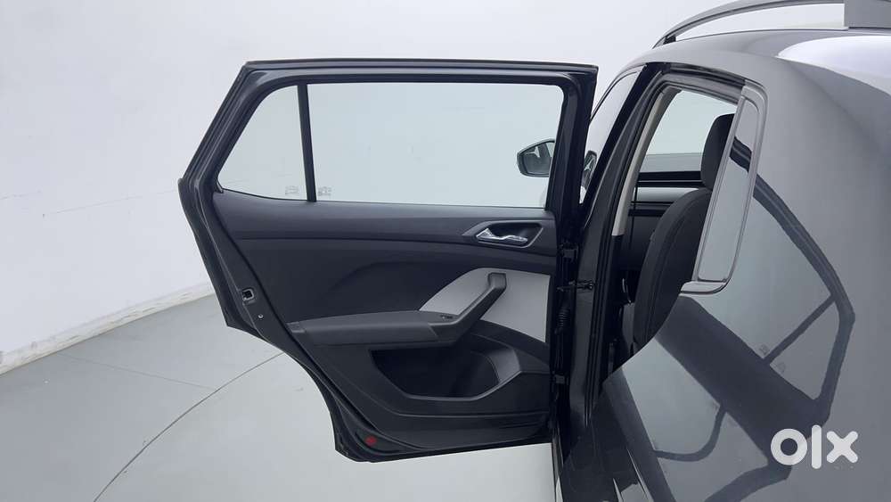 Skoda Kushaq 1.0 Tsi Style At, 2025, Petrol