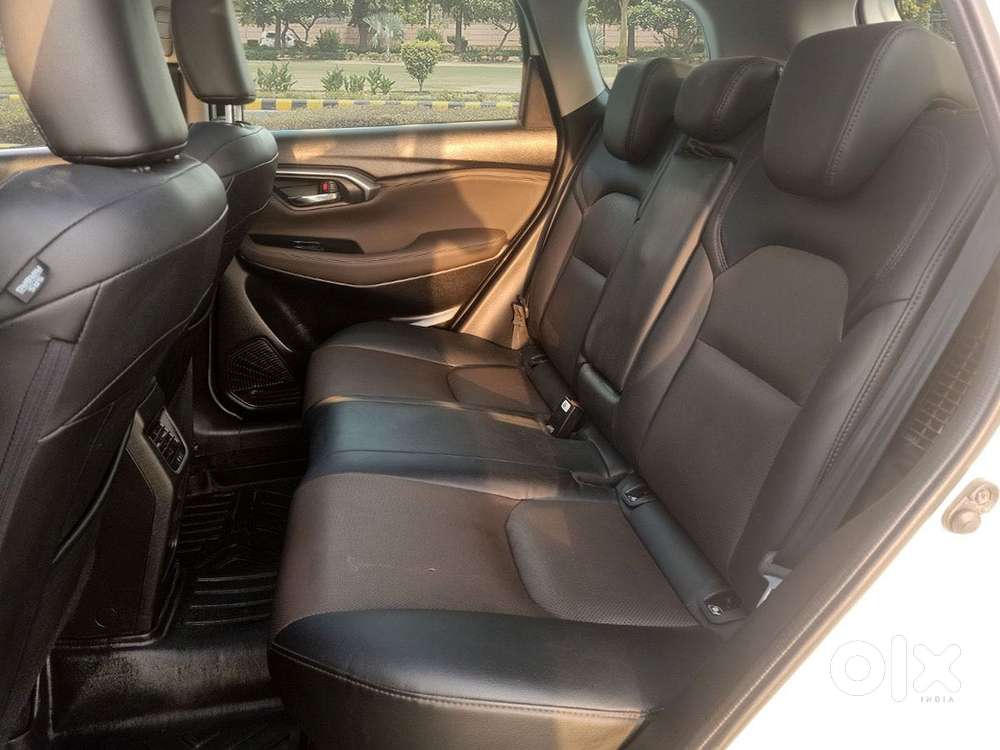 Toyota Urban Cruiser Hyryder 1.5 V Hybrid, 2023, Petrol