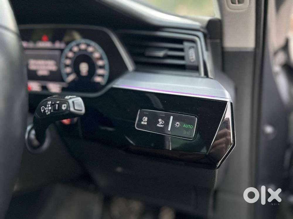 Audi E-tron 55, 2021, Electric