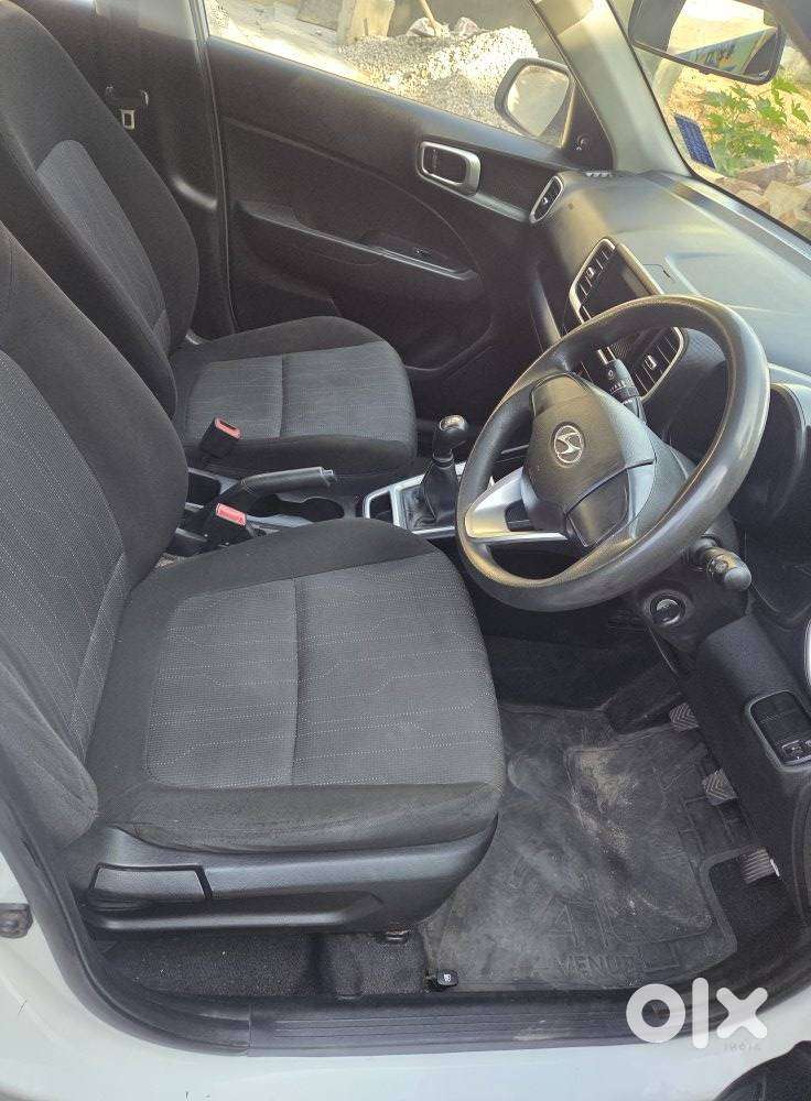 Hyundai Venue E, 2020, Petrol