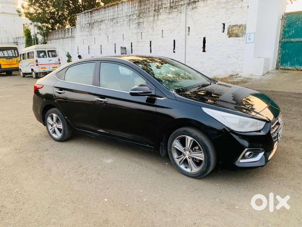 Hyundai Verna Top Model Push Button Sunroof