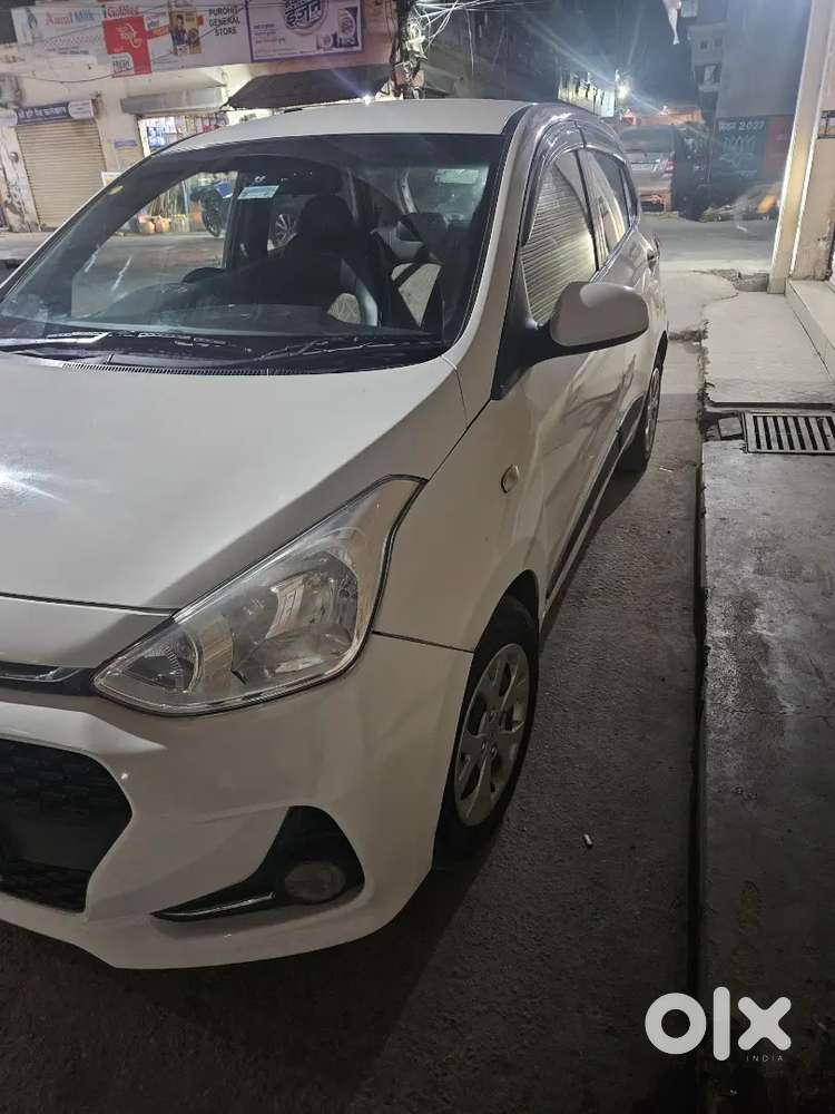 Hyundai Grand I10 2017 Diesel Manual Second Owner