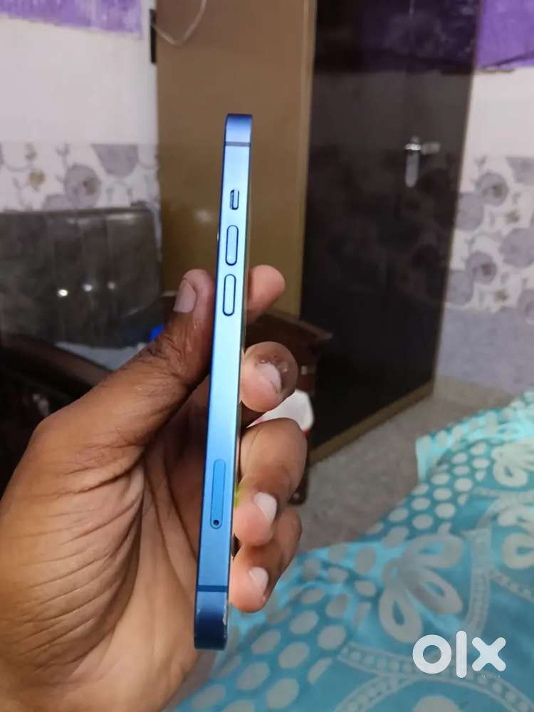 I sell my i phone 13 but esme lock lag gya h jo ki tumhy khulwana hoga