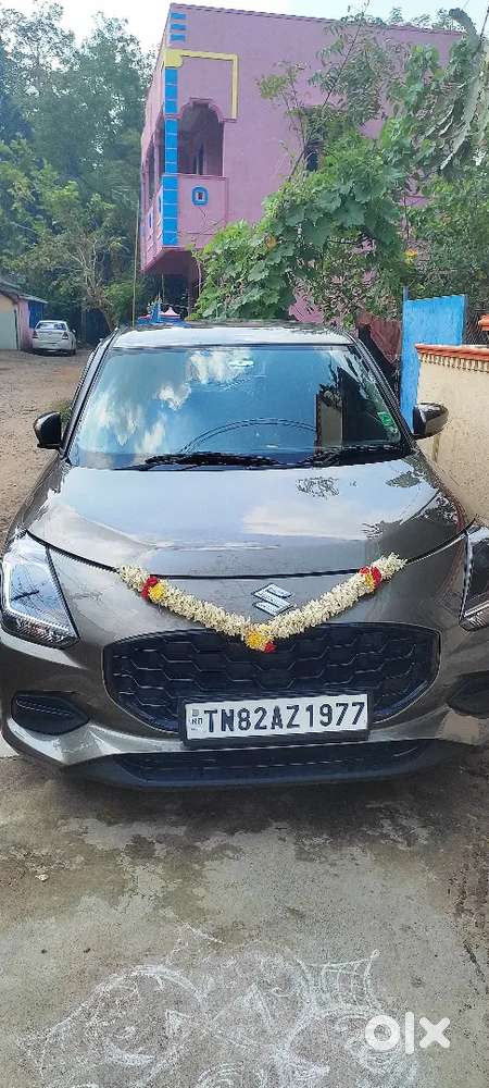 Maruti Suzuki Swift 2025 Petrol 4030 Km Driven