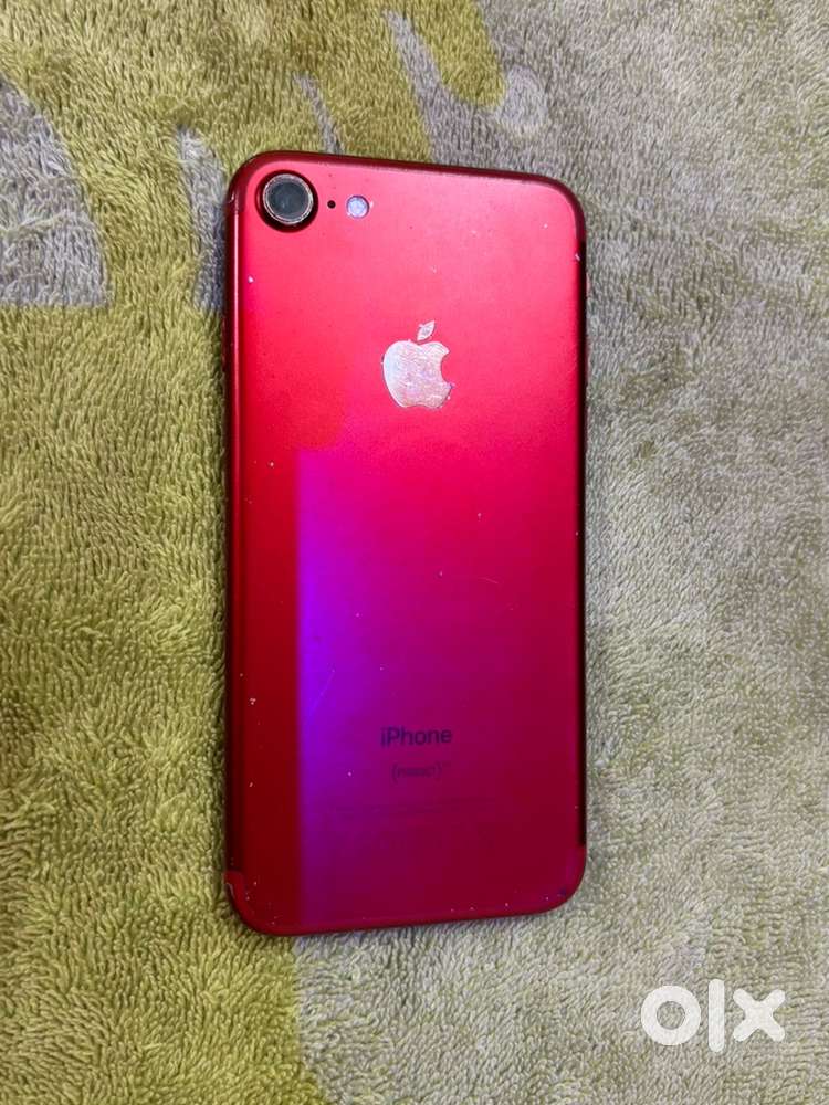 iPhone 7 Red 128 GB au ジャンク品