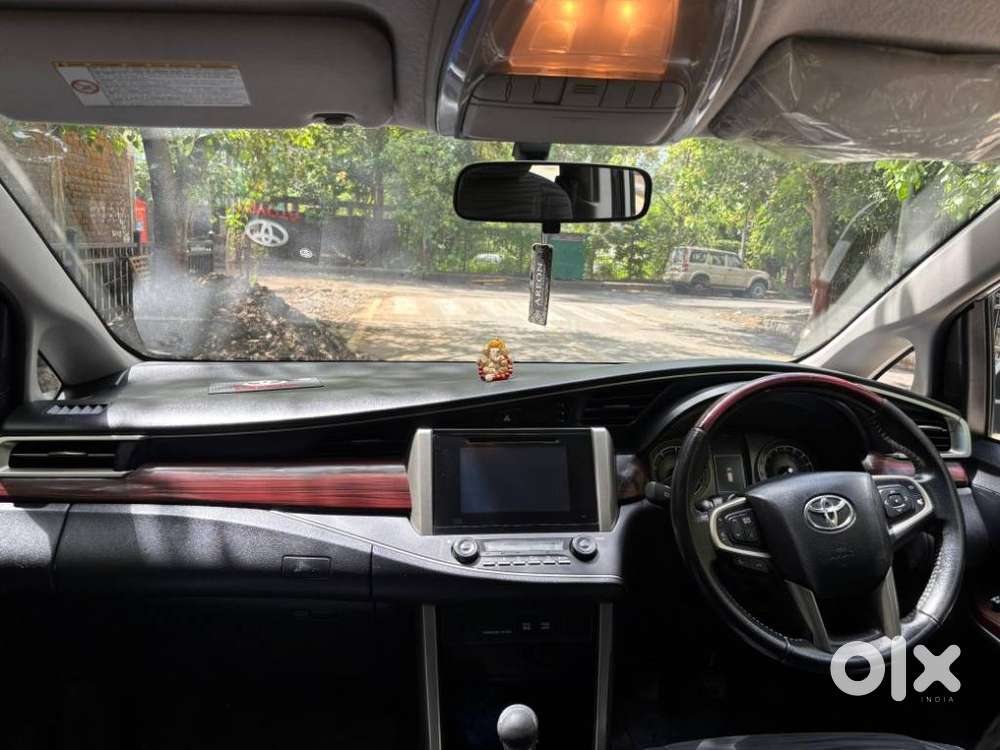 Toyota Innova Crysta 2.4 V, 2016, Diesel