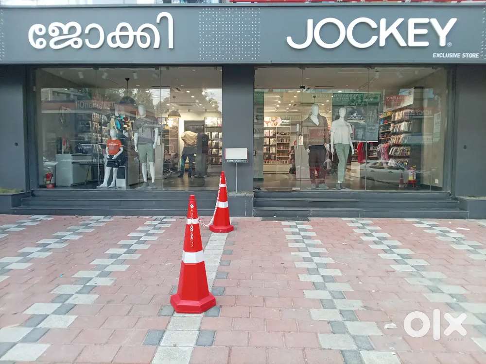 Sales staff for jockey exclusive showroom (only female)