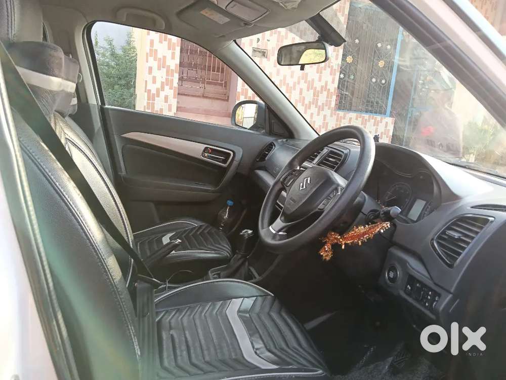 Maruti Brezza Zdi Plus With Showroom Track