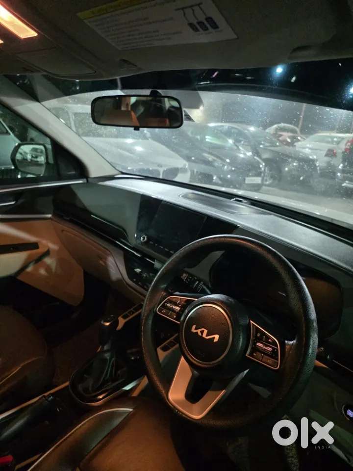 Kia Carens Luxury (o)1.5 Diesel At 7 Str, 2024, Diesel