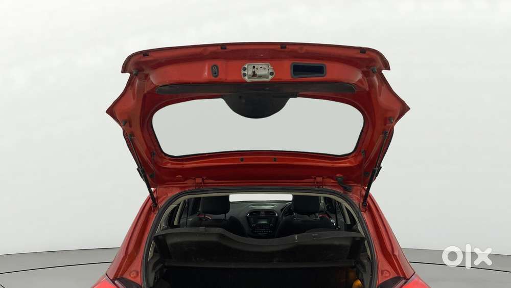 Tata Tiago 1.2 Revotron Xz, 2017, Petrol
