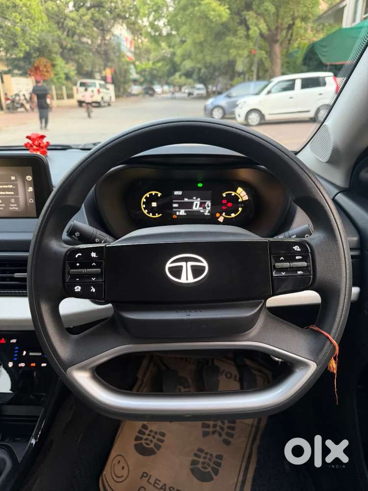 Tata Curvv Pure Plus 1.2 Revotron Petrol 7dca, 2025, Petrol