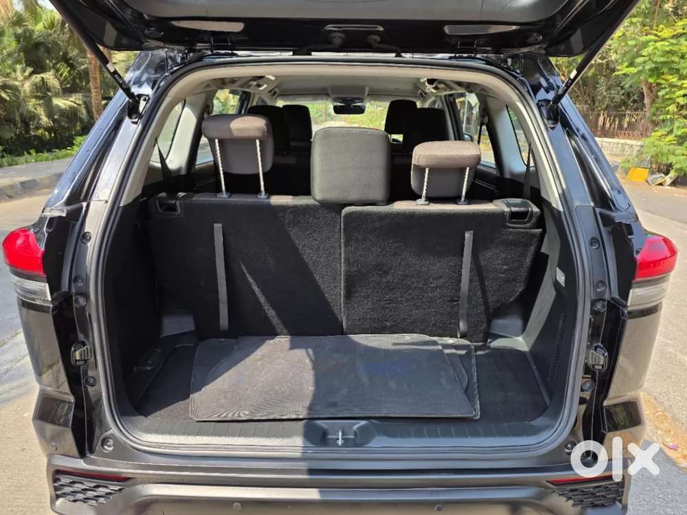 Toyota Innova Hycross 2.0 Vx Hybrid 8 Str, 2025, Petrol
