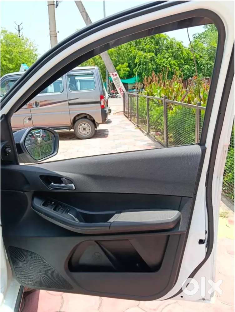 Tata Tiago Xza Plus, 2022, Petrol