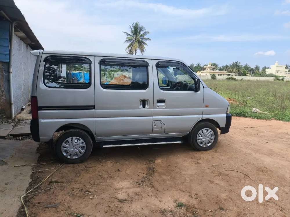 Maruti Suzuki Eeco Ac 2025