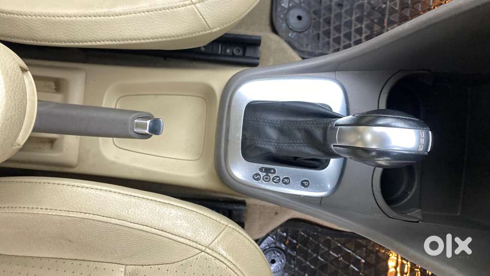 Volkswagen Vento 1.2 Highline Plus At 16 Alloy, 2017, Petrol