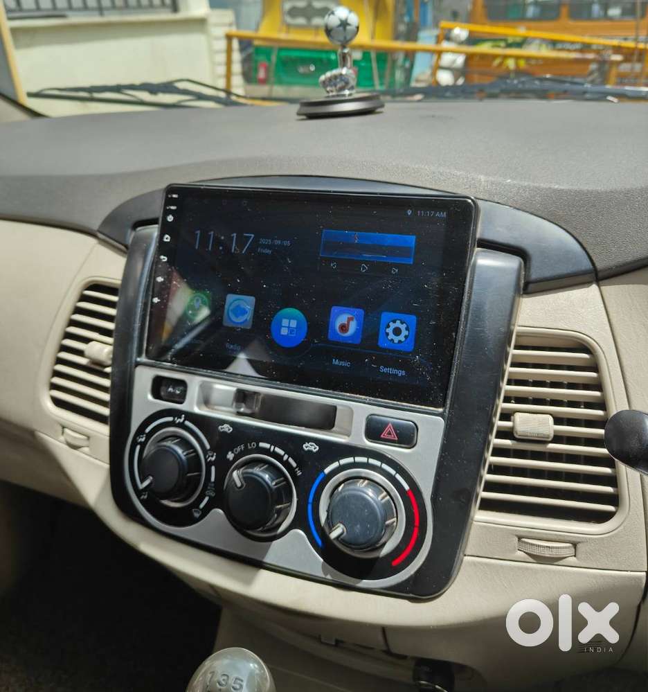 Toyota Innova 2015 Model Silver Color