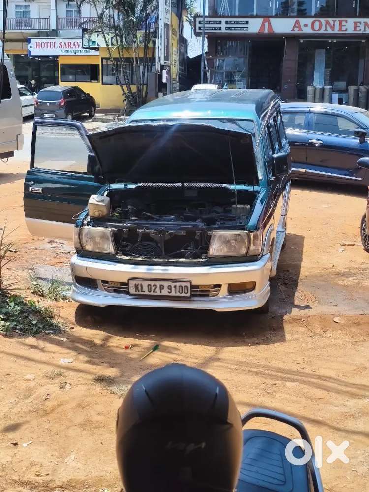 Toyota Qualis 2003 Diesel Well Maintained