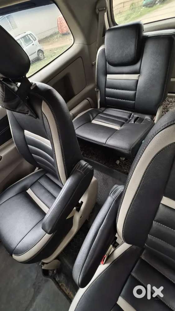 Toyota Innova 2.5 V 7 2012