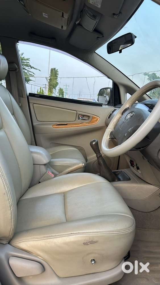 Toyota Innova 2009-2011 2.5 Ev Cs 7 Str Bsiv, 2009, Diesel