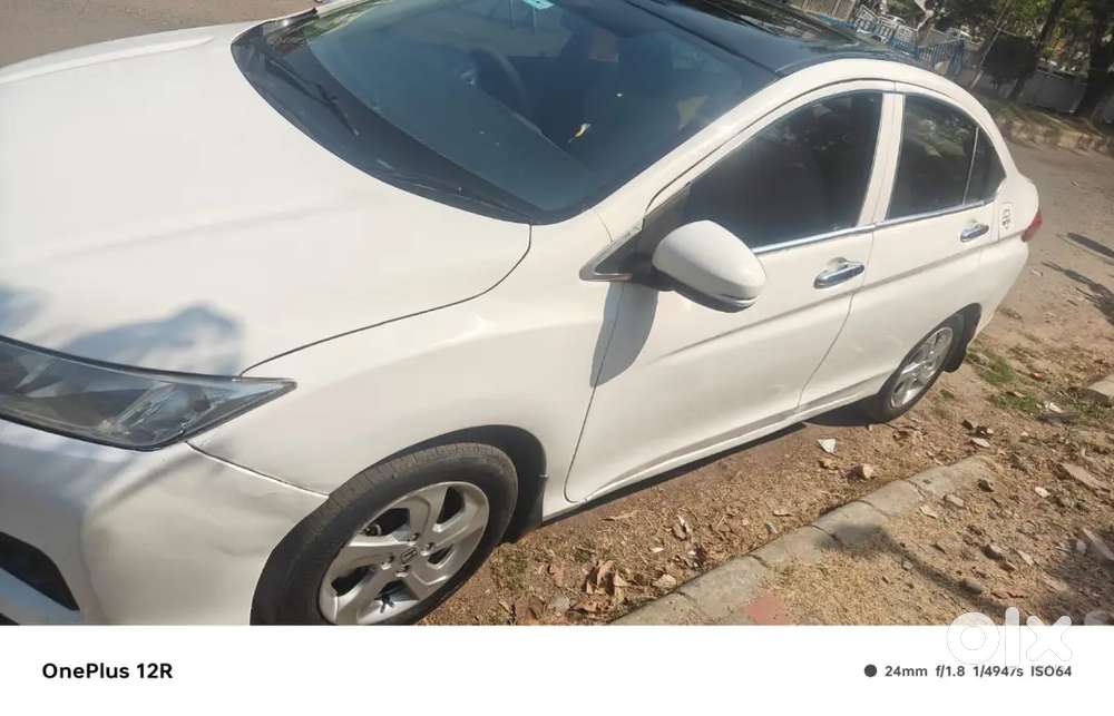 Honda City 2014 Diesel 70000 Km Driven Sunroof