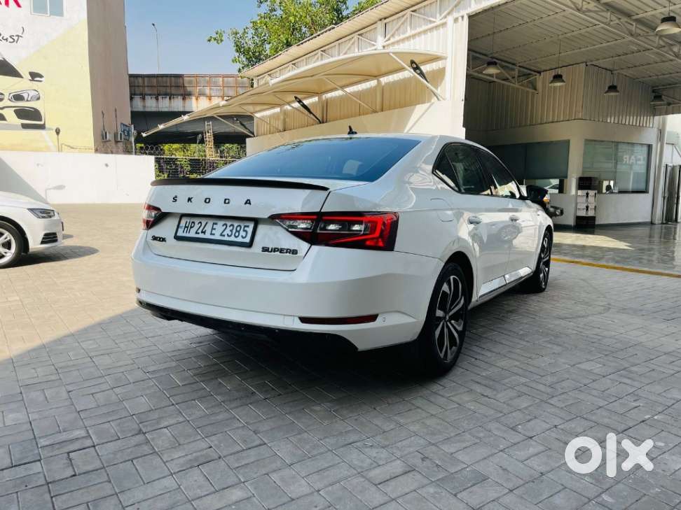 Skoda Superb Style 1.8 Tsi At, 2018, Petrol