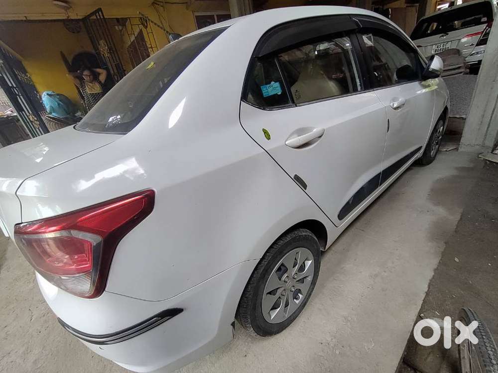 White Colour Hyundai Xcent Like Brand New Condition For Sale.