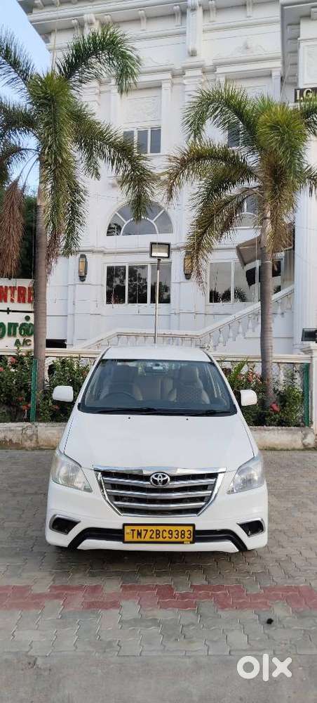 Toyota Innova 2.5 G (diesel) 8 Seater Bs Iv, 2016, Diesel
