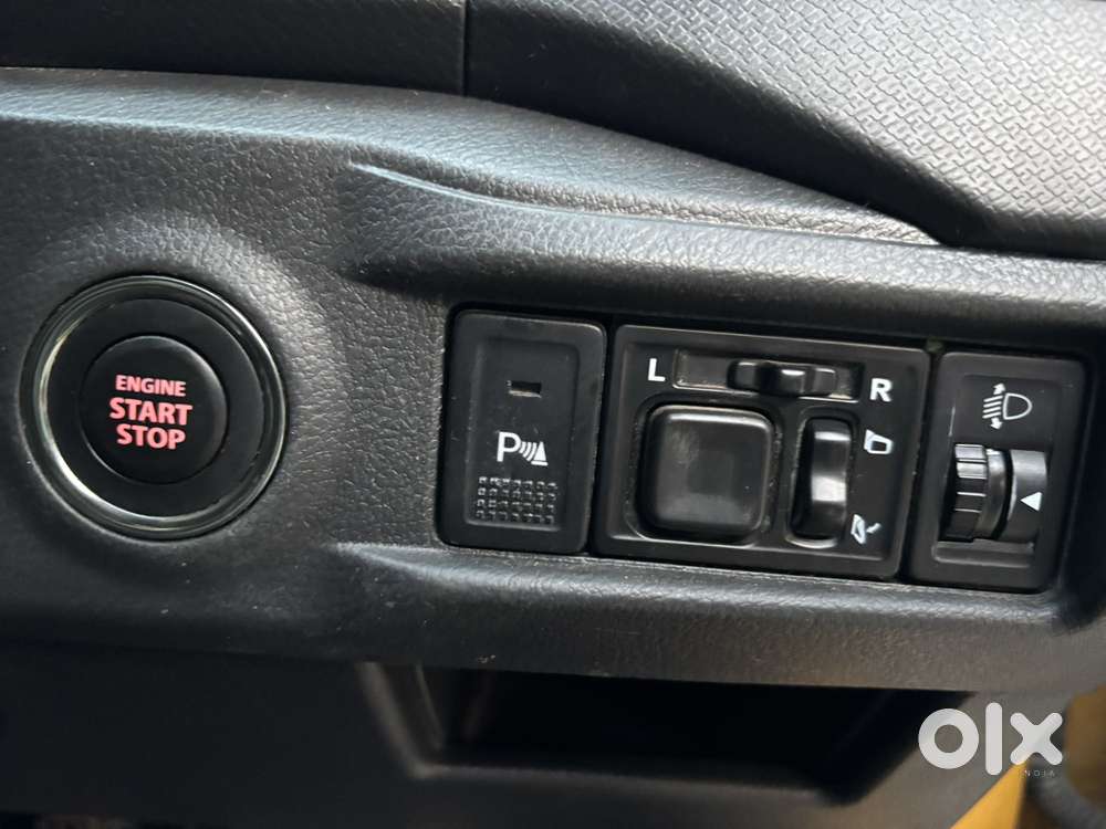 Maruti Suzuki Vitara Brezza Zdi Plus Dual Tone, 2016, Diesel