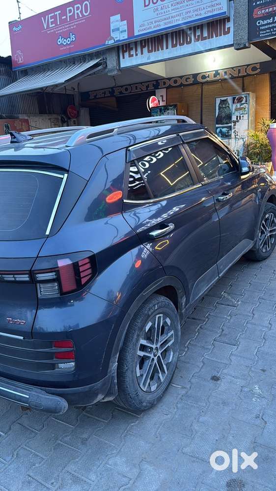 Hyundai Venue Petrol 2022
