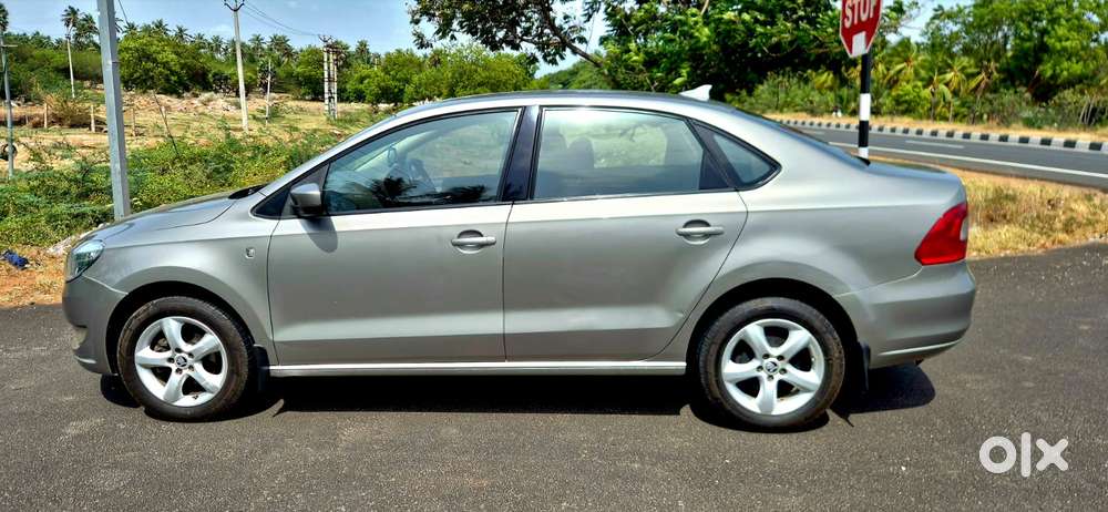 Skoda Rapid 1.5 Tdi Ambition Plus, 2015, Diesel